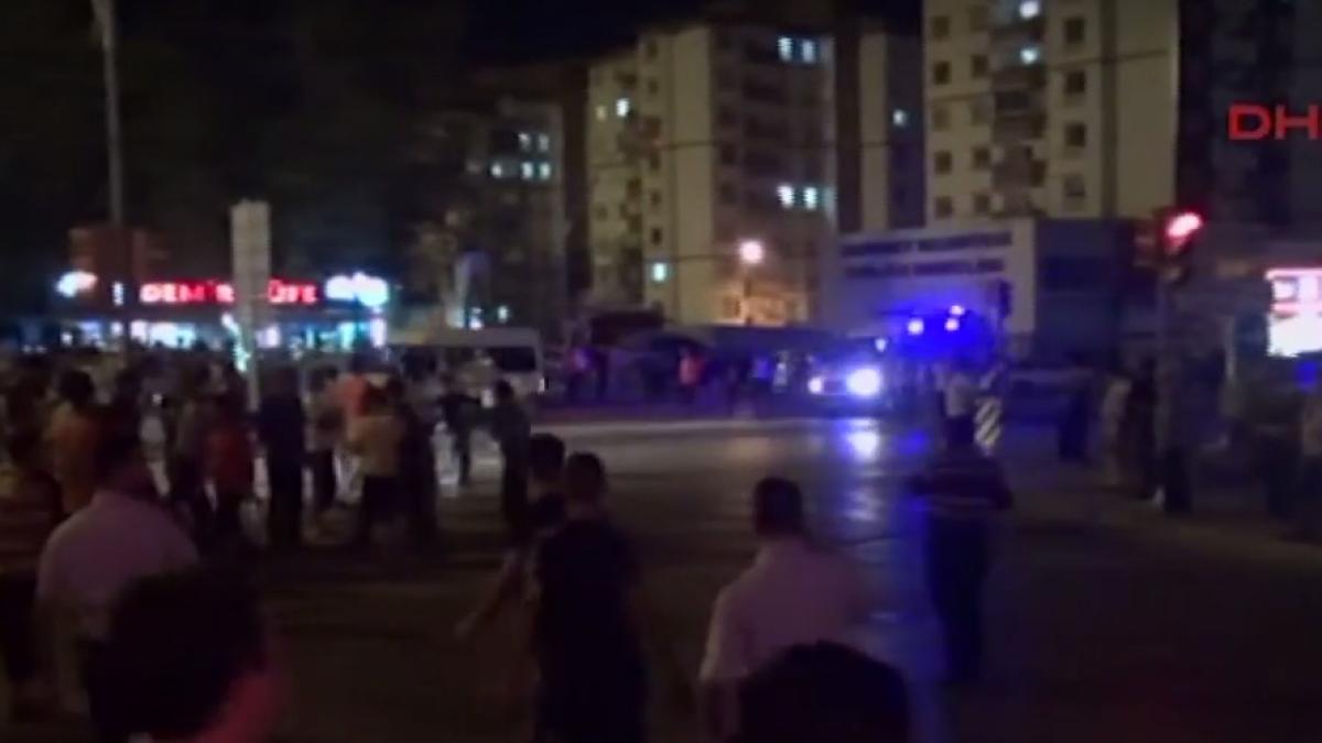 atentat la o nunta in turcia soldat cu peste 30 de mor i