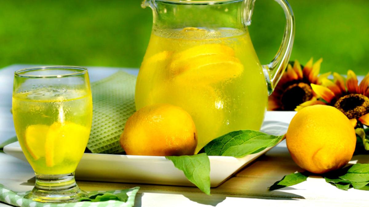 home_remedies_for_shiny_hair_lemon_juice_and_vinegar_82370400