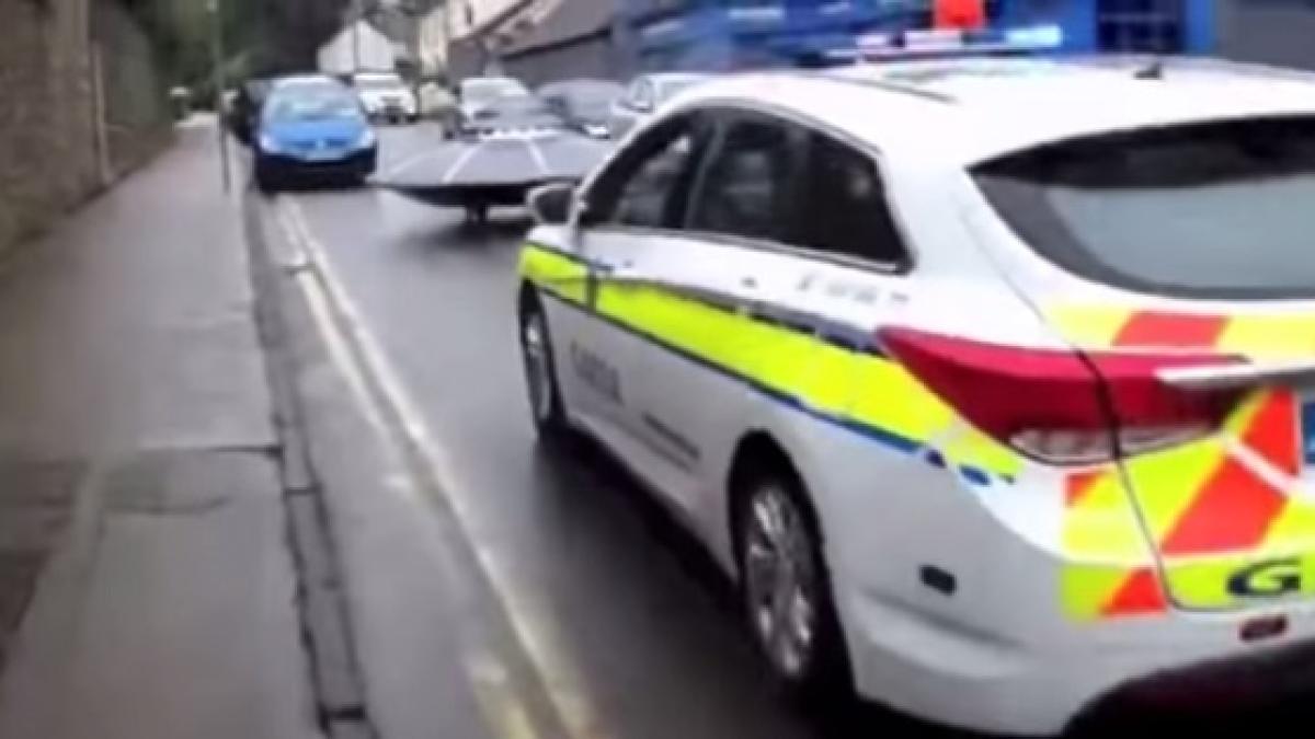 scena ocanta pentru locuitorii unui oras irlandez ce urmarea ma ina poli iei