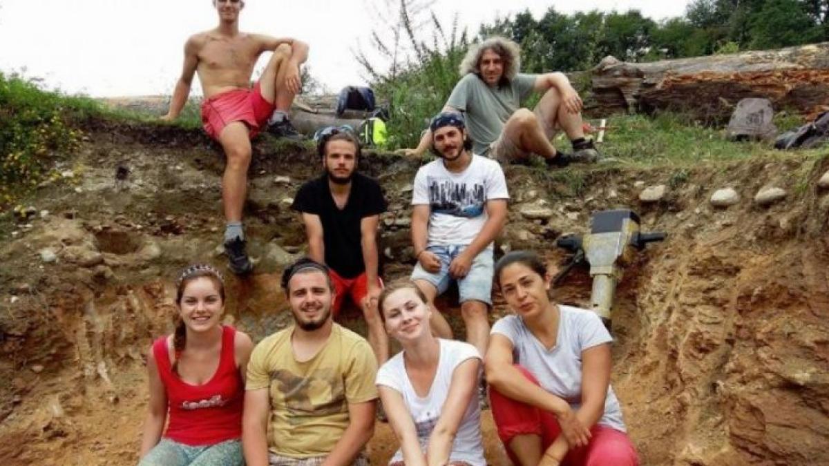 1_tabara_paleo1_001_735x400_92152500