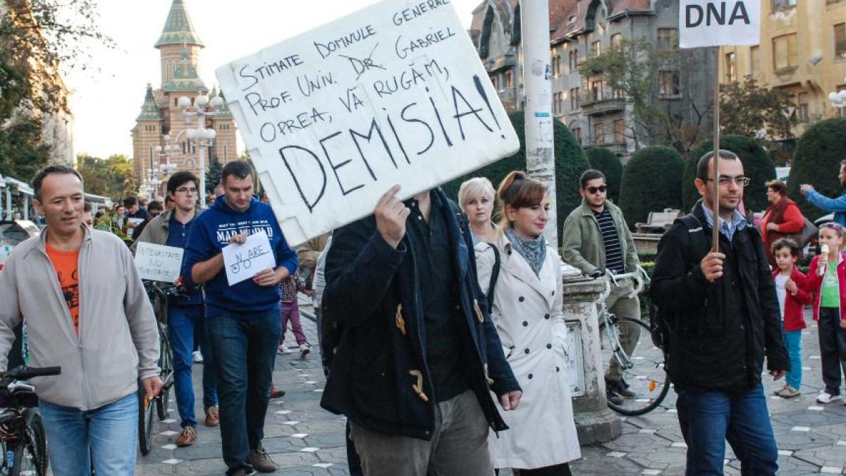 proteste_oprea_08281500