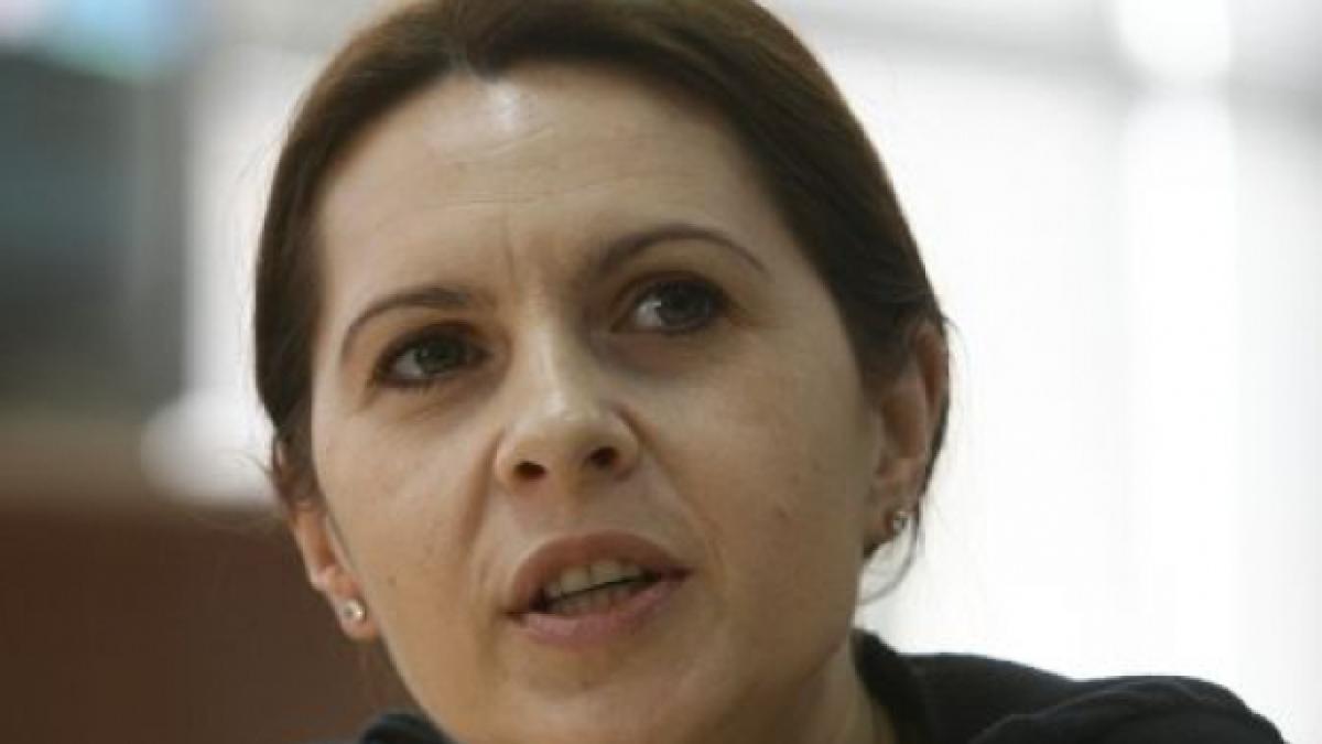 adriana_saftoiu_72315700