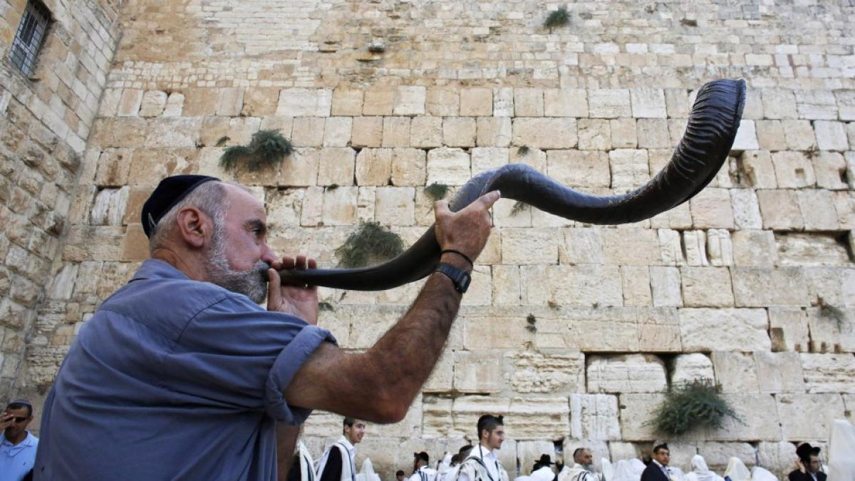 an_evreiesc_26371100