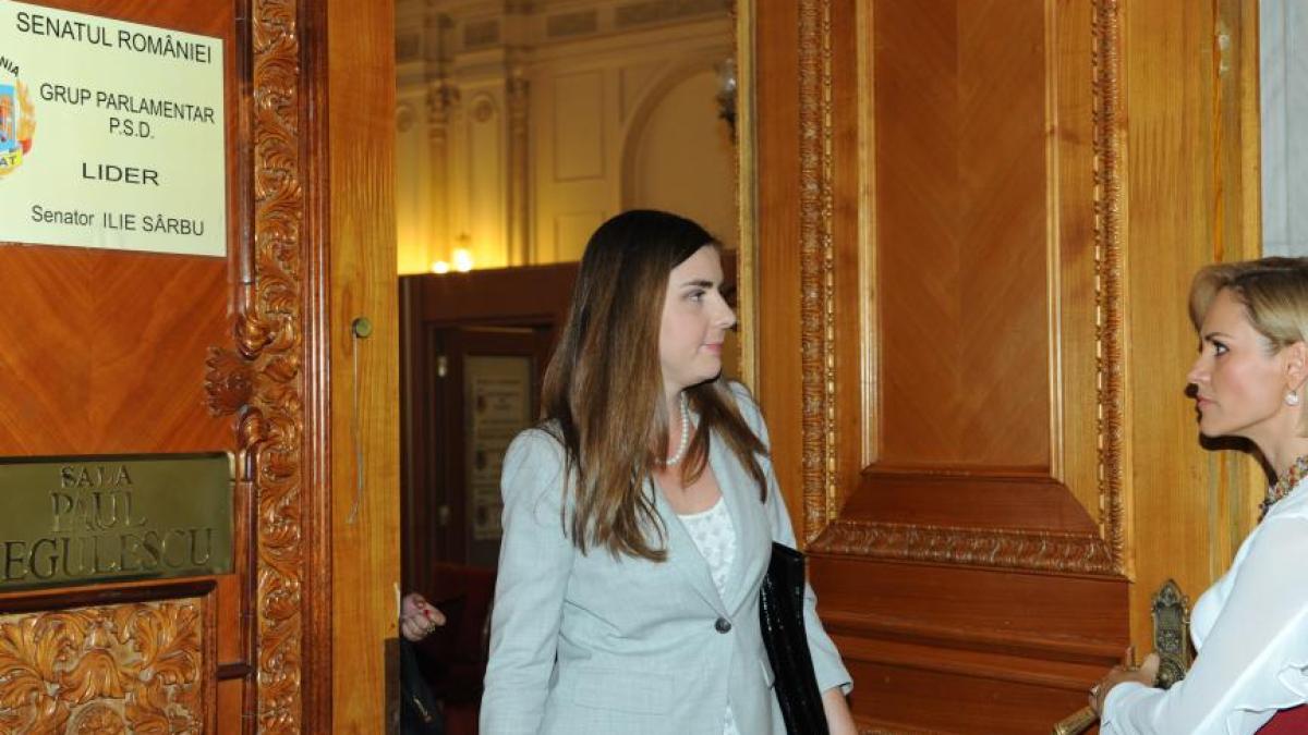 ioana_petrescu_81732000