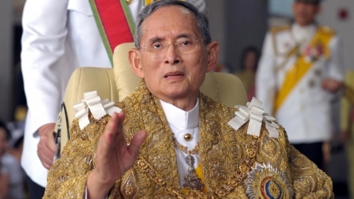 regele_bhumibol_al_thailandei_74273900