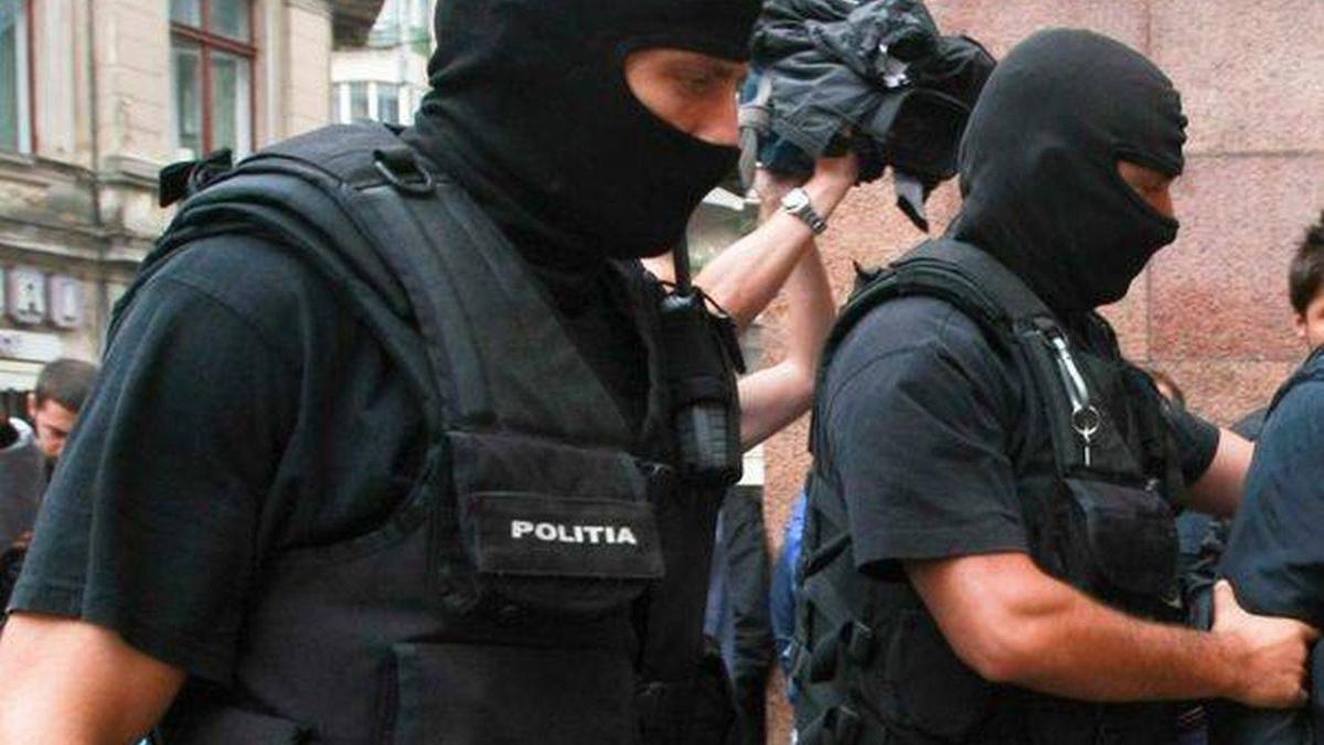 perchezitii_romatsa_6d5b57ba1f_87383400