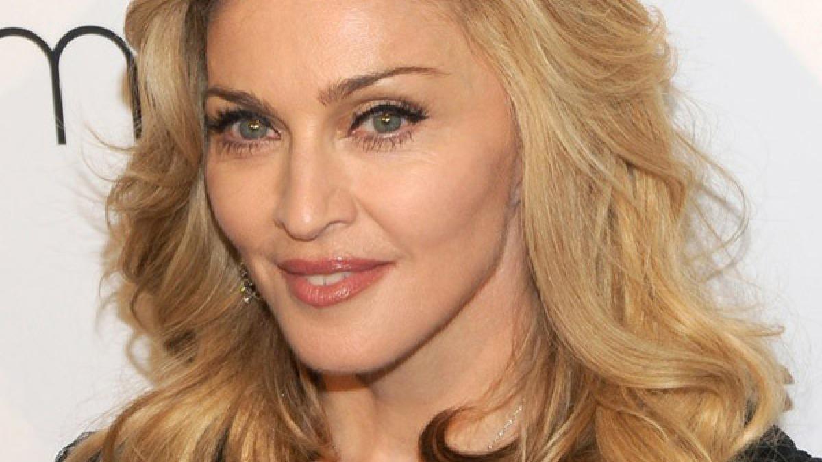 madona promisiune incendiara barba ilor care o vor vota pe hillary clinton video