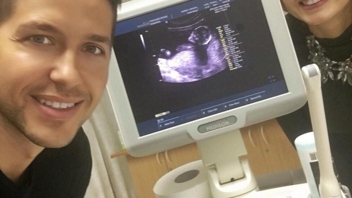 14724468_1048980375200041_9200266360248196398_n_03347000