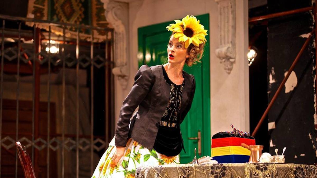 nicoleta mana care i i da mandatul