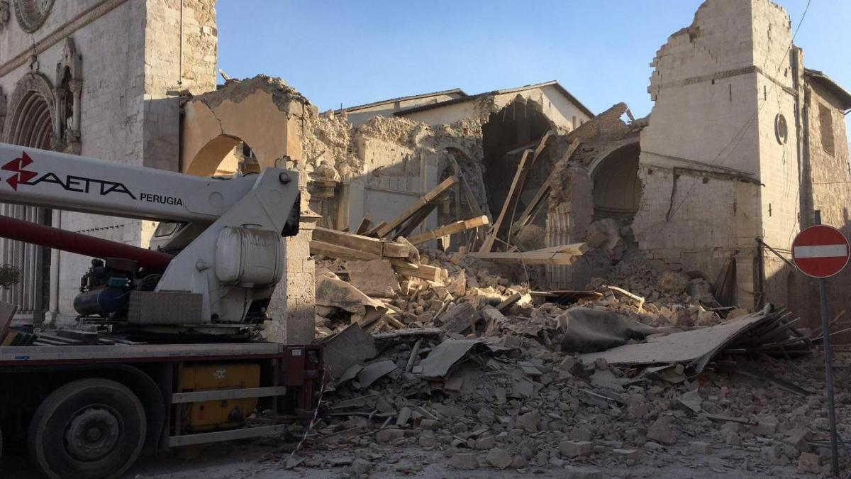 cutremur_italia_norcia_89394600