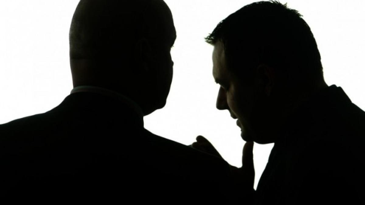 ofiteri_acoperiti_48935300_92084700