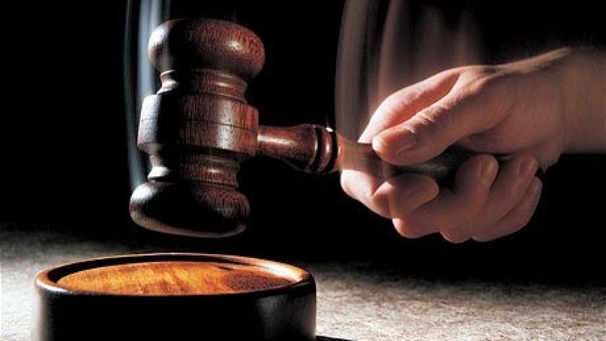 angajati_ai_unui_notariat_trimisi_in_judecata_pentru_fals_si_uz_de_fals_282520_64638400