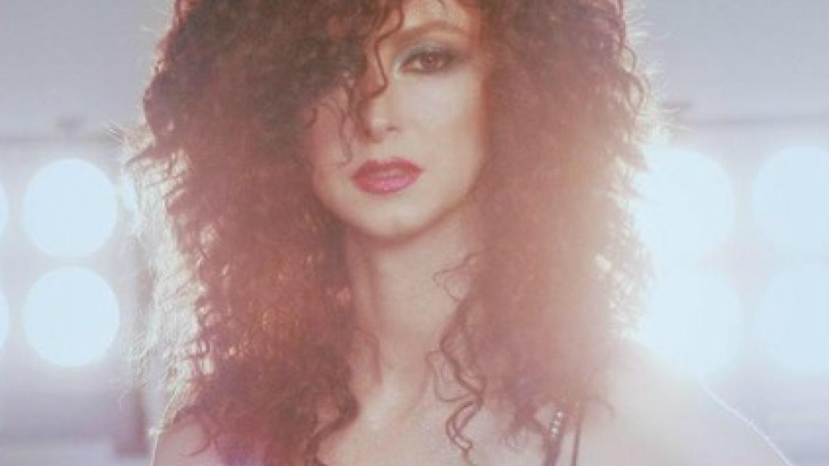 andreea_balan_27_43113500