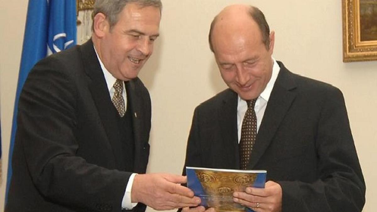 tokes_basescu_02663700