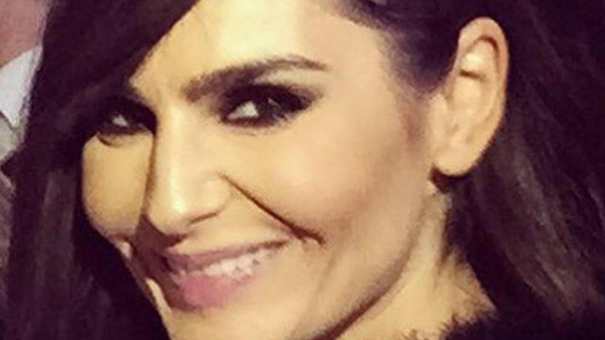 dana_budeanu_44717700