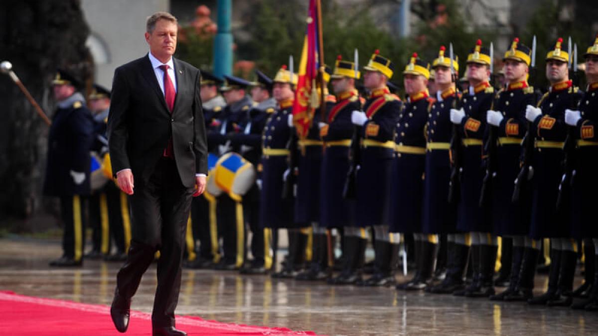 iohannis_parada_32000100