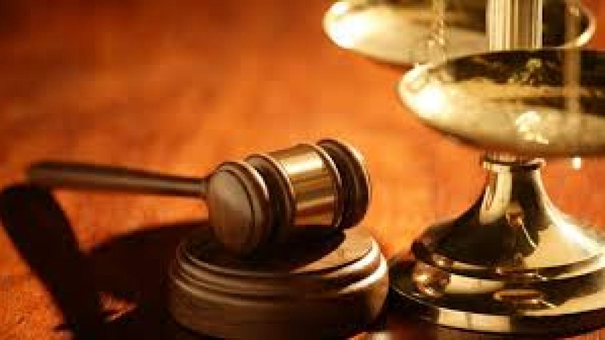 ciocan_justitie_77153300