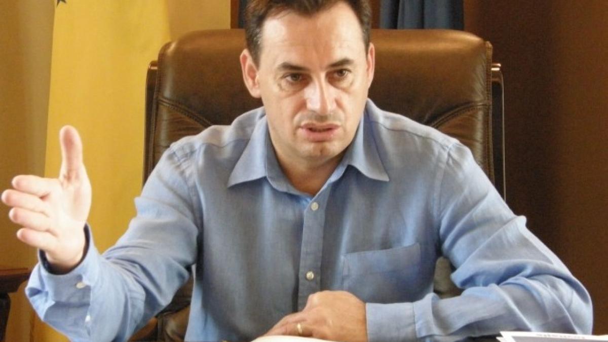 falca_31574100_07028500