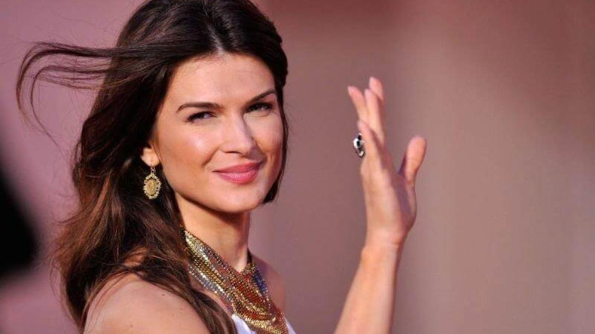 monica_barladeanu123_dcnews_17759200