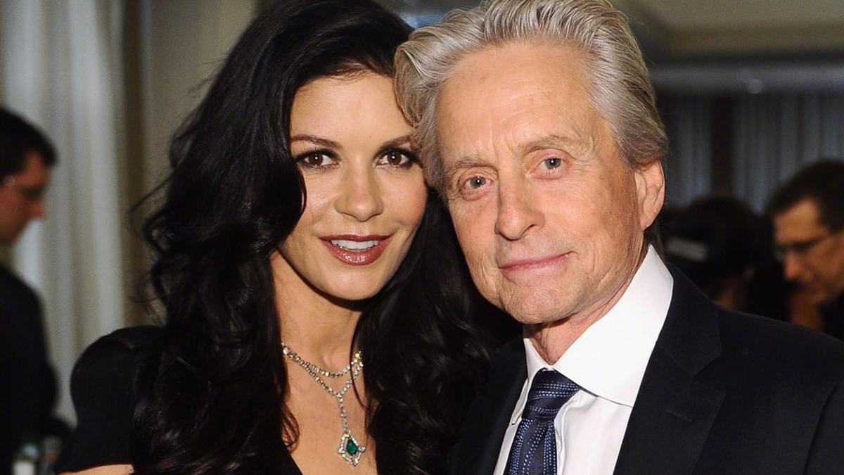 michael_douglas_and_catherine_zeta_jones_83503300