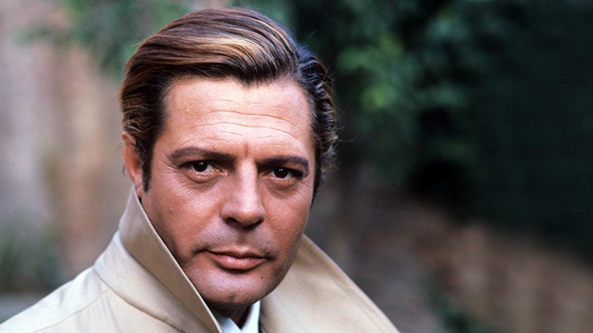 figura_simbol_a_cinemaului___italian_35888000