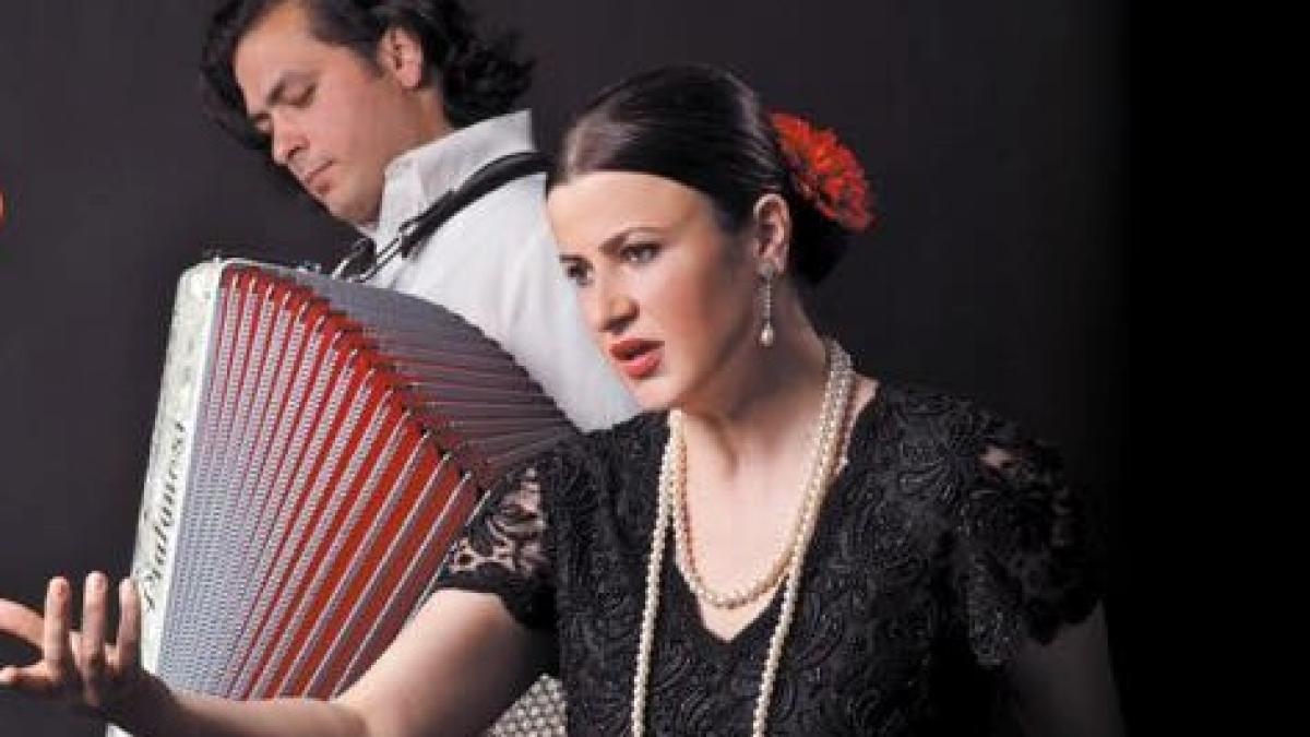 oana_catalina_chitu_balcanic_band_51028200