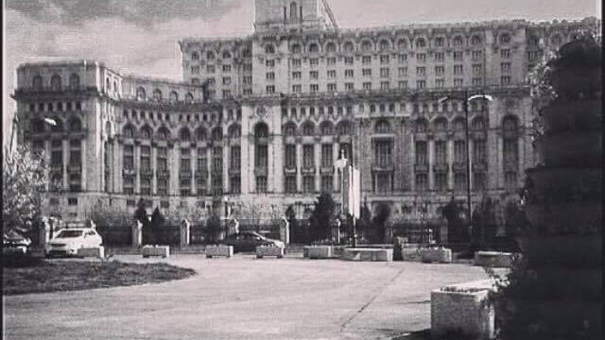 casa_poporului1_dcnews_01613900