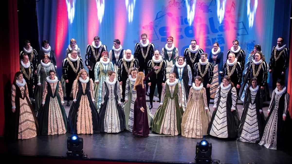corul_madrigal_la_gala_de_incheiere_a_festivalului_corurilor_scolare_dcnews_69626000
