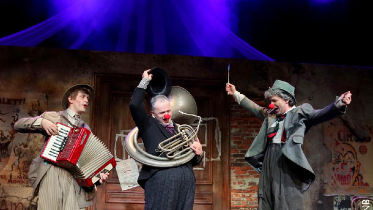 2__angajare_de_clovn_08039900