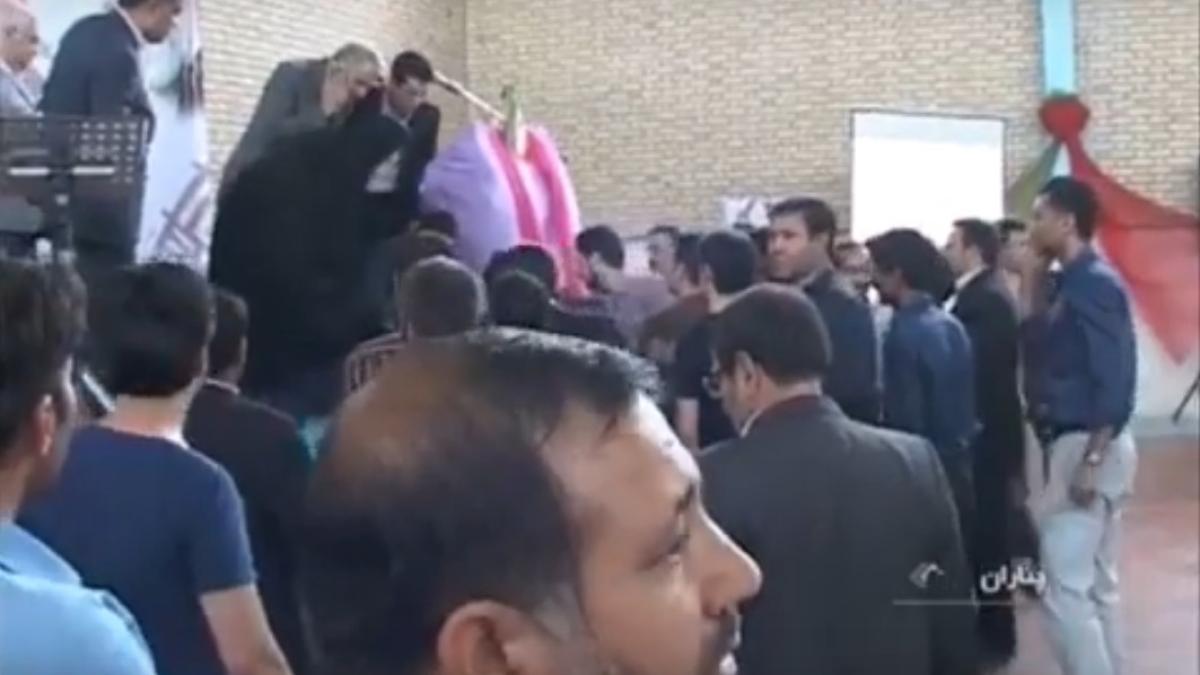 ahmad ghaemi prezentator tv a murit in timpul unei transmisiuni in direct