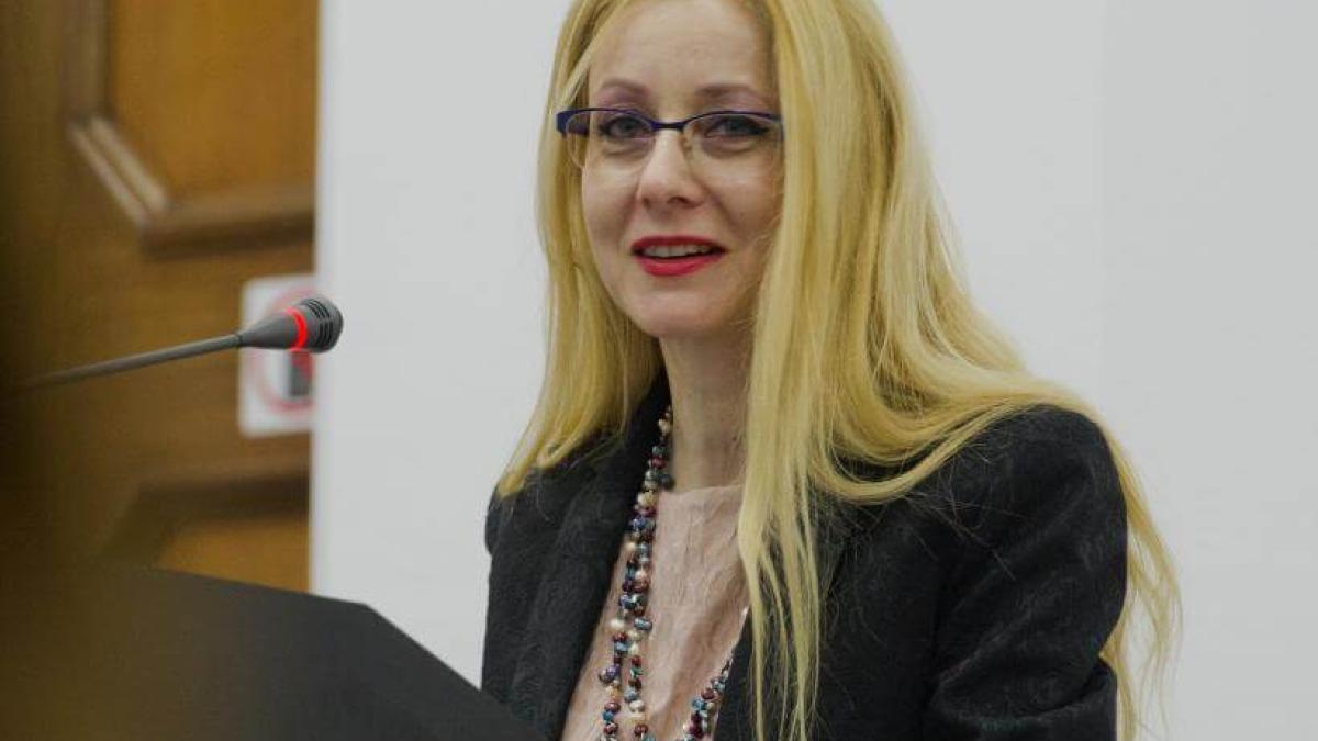 laura_oprean_dcnews_25898500