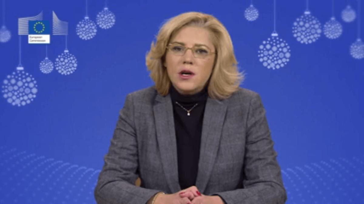 corina_cretu_56395200