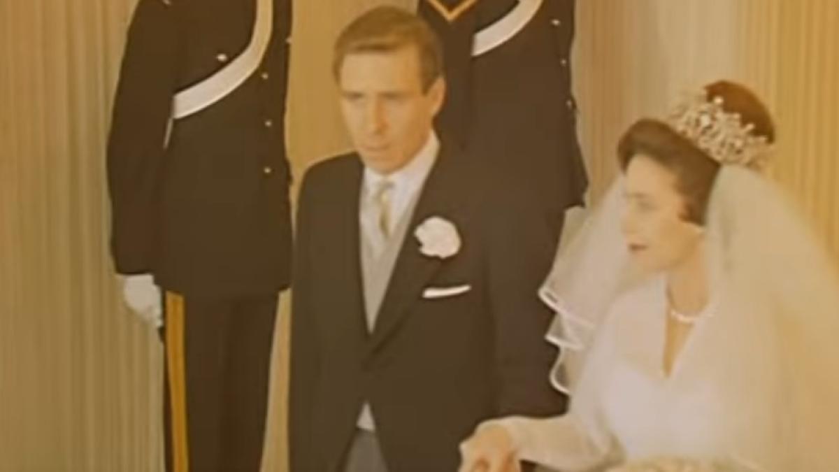 doliu la casa regala a marii britanii anthony armstrong jones lord snowdon a murit