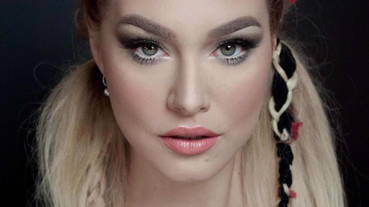 tanara_debutanta_in_cinema____feli_46426200