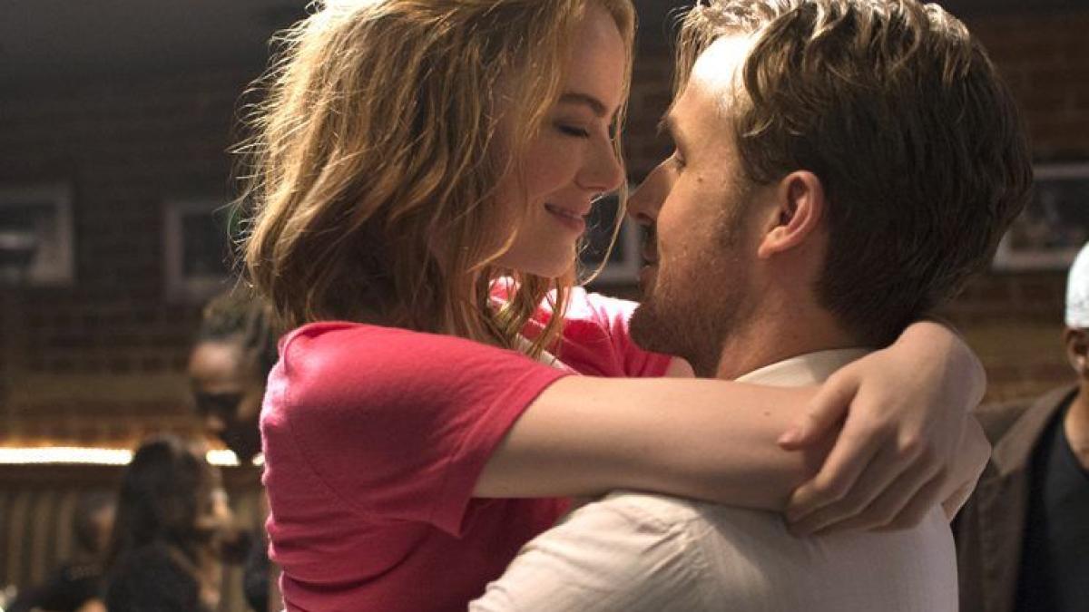 emma_stone_si_ryan_gossling_in___la_la_land_39048500