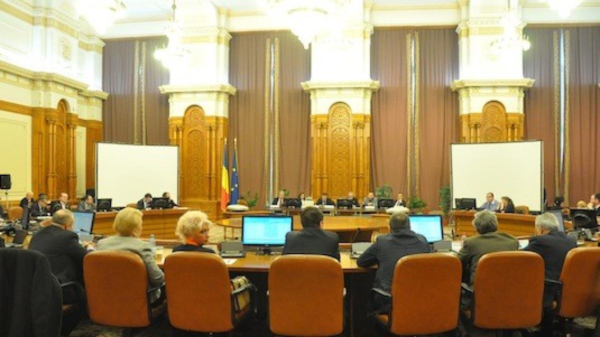 comisie_juridica_53140300