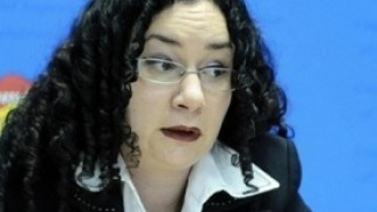 oana-schmidt-haineala-dc