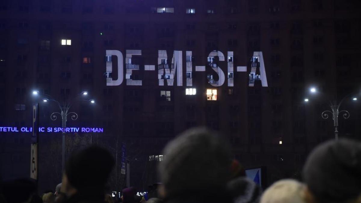 proiectii_laser_proteste_piata_victoriei_12166300