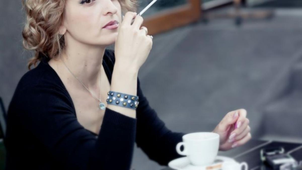 femei_cafea_56431200