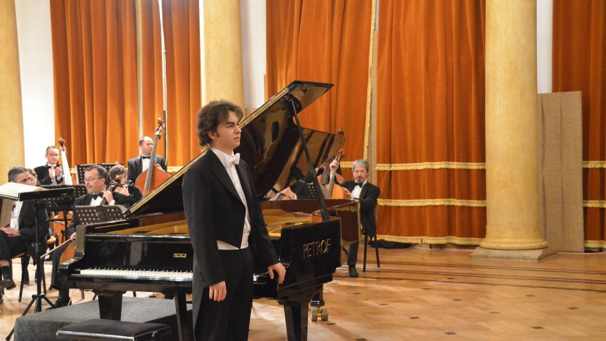 ioan_dragos_dimitriu_49430300