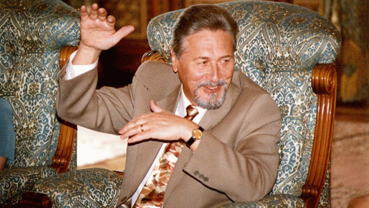 emil_constantinescu_92163000