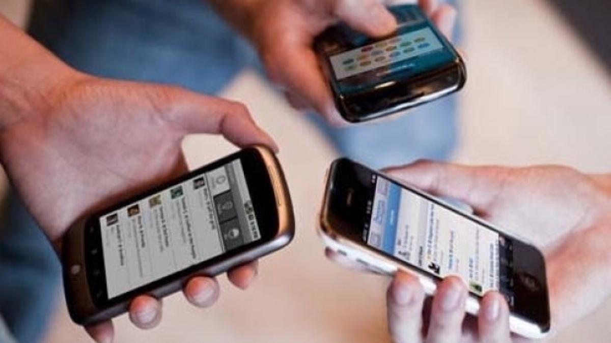 telefon_internet_90509600