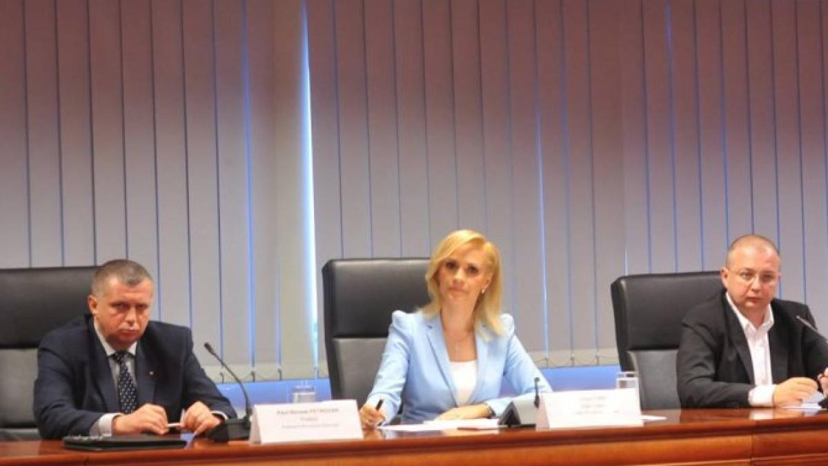 firea_98385600_32345500