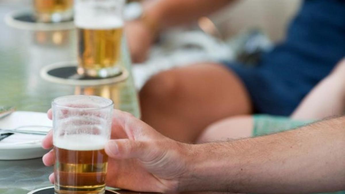 prieteni_bere_11783900