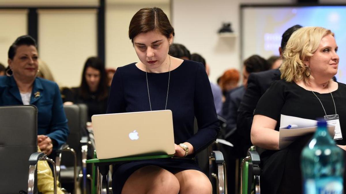 ioana_petrescu_35885700