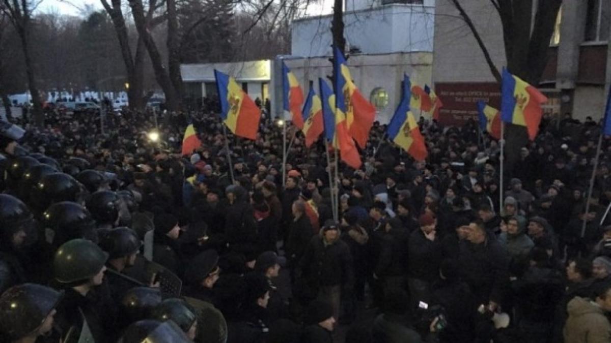 proteste_chisinau_parlament_pavel_filip_75731400