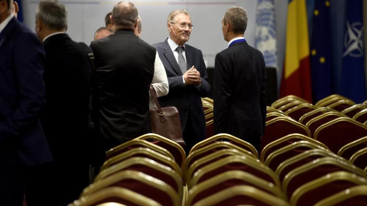 emil_constantinescu_20729200