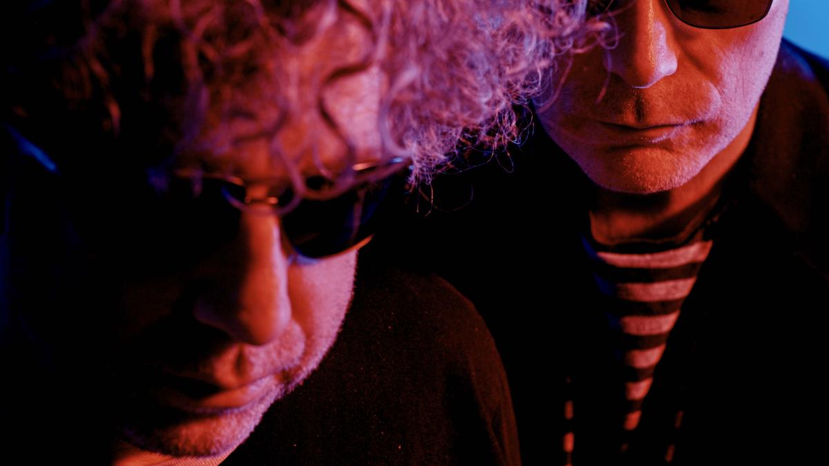 the_jesus_and_mary_chain_2_photo____credit_steve_gullick_94888200