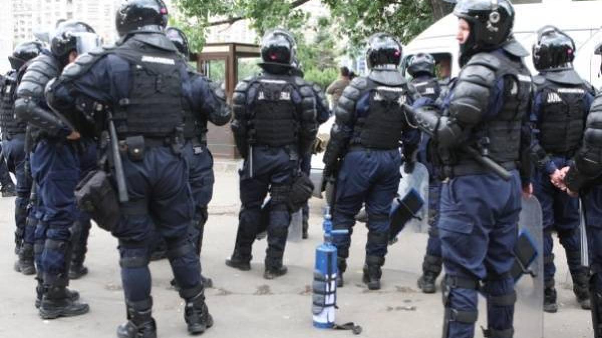 jandarmi_actiune_65115300