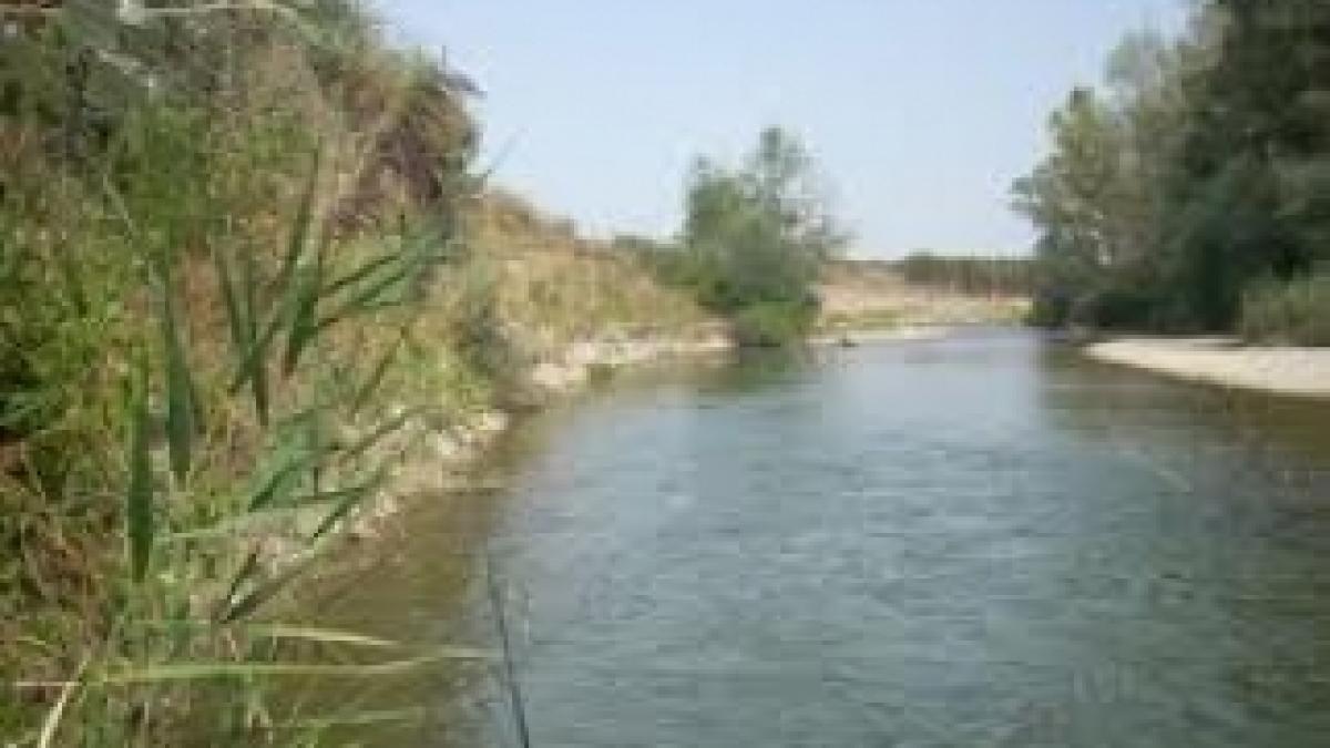 un-barbat-a-murit-la-pescuit